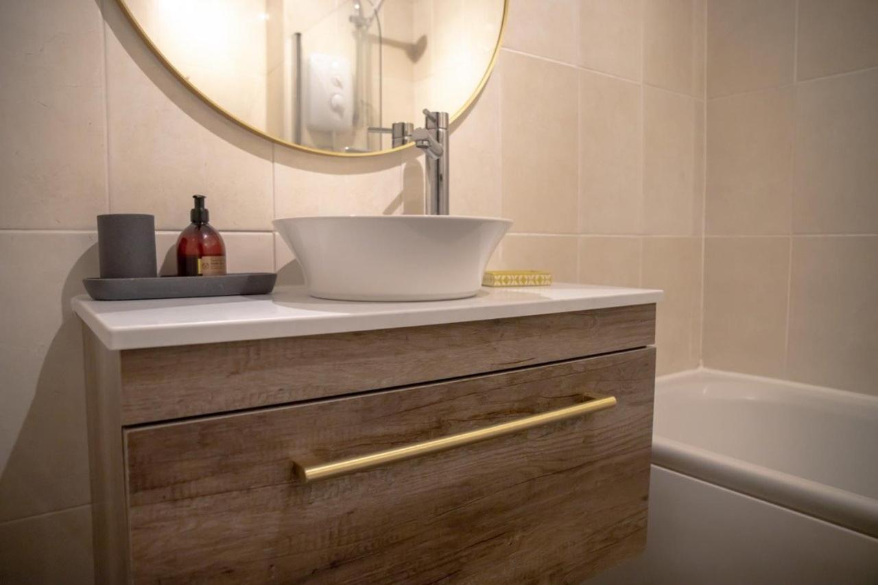 Guestready - Homely Leeds City Apartment Sleep 4 Meanwood Ngoại thất bức ảnh