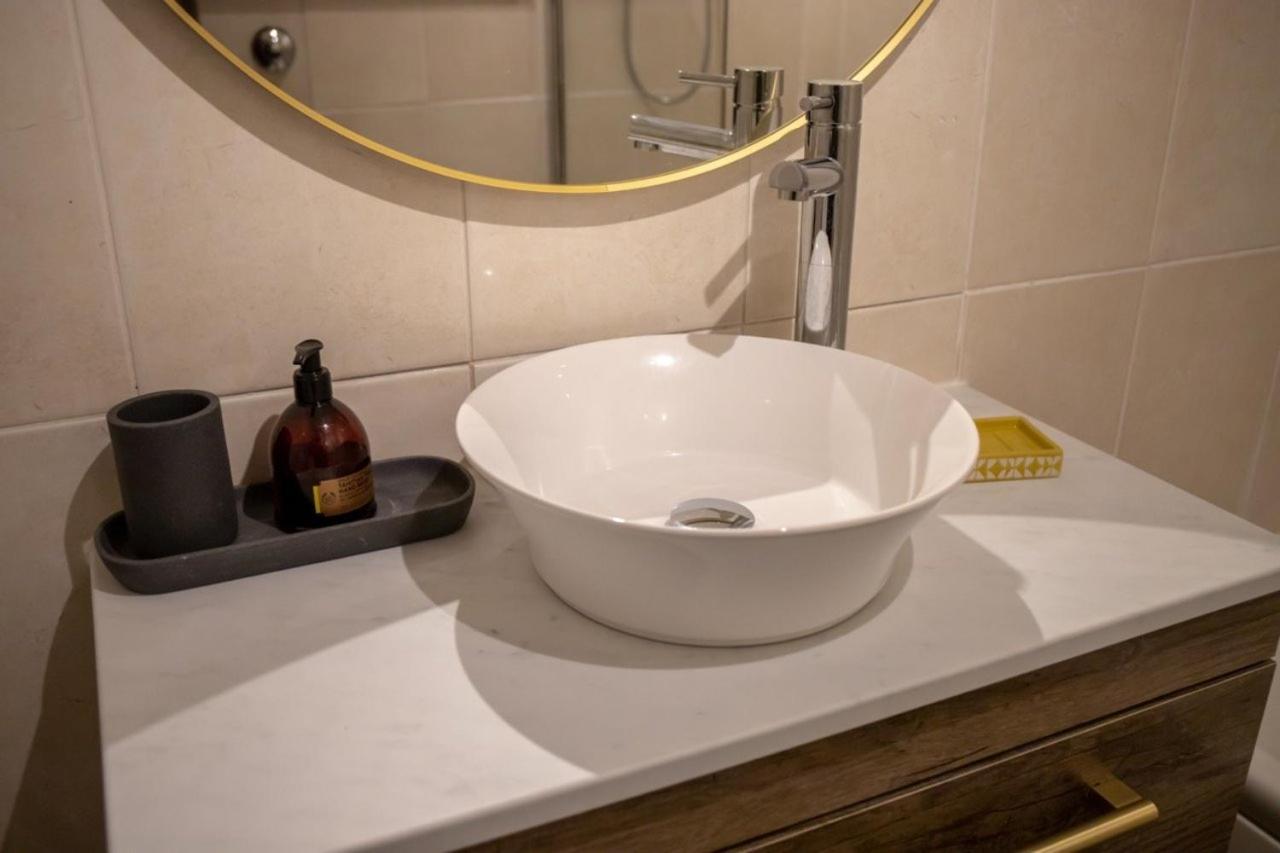 Guestready - Homely Leeds City Apartment Sleep 4 Meanwood Ngoại thất bức ảnh