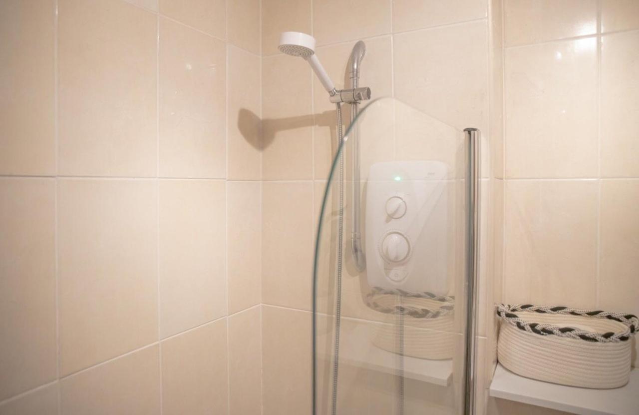 Guestready - Homely Leeds City Apartment Sleep 4 Meanwood Ngoại thất bức ảnh